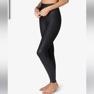 NWOT Beyond Yoga ALLOY OMBRE Midi Yoga Leggings – Black Foil Speckle